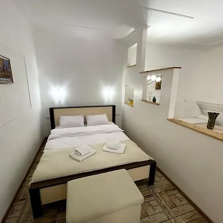 White Rooms On City Center Lviv Exterior photo