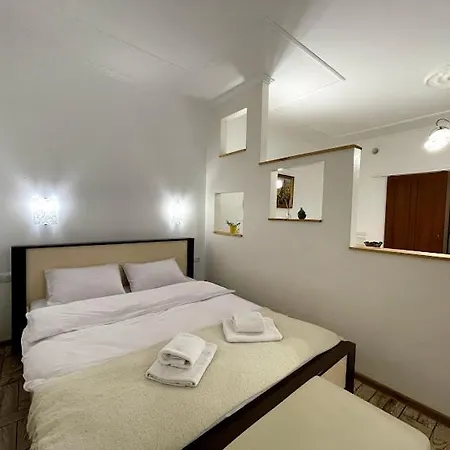 White Rooms On City Center Lviv Exterior photo