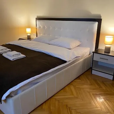 White Rooms On City Center Lviv Exterior photo