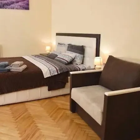 White Rooms On City Center Lviv Exterior photo
