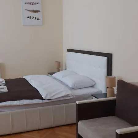 White Rooms On City Center Lviv Exterior photo