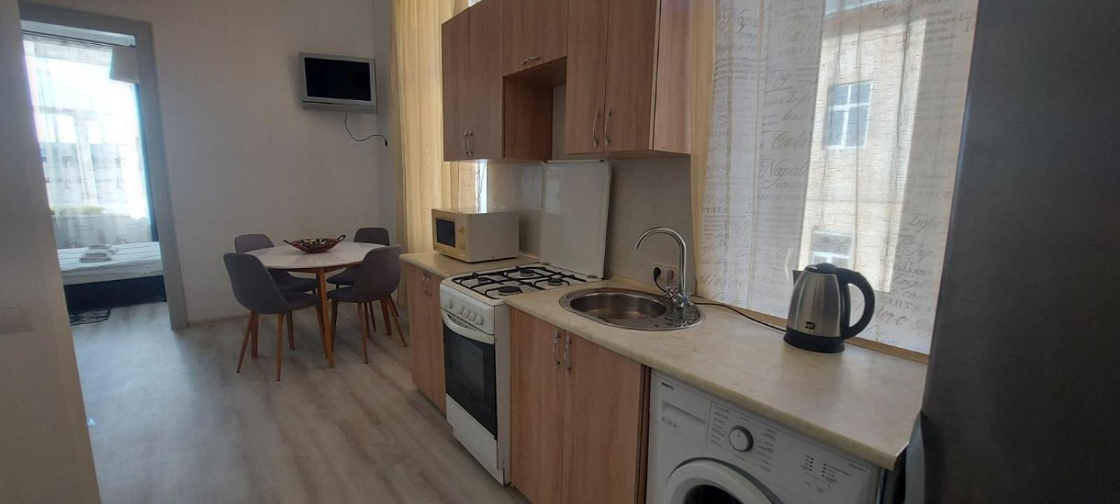 White On Center Apartment Lviv